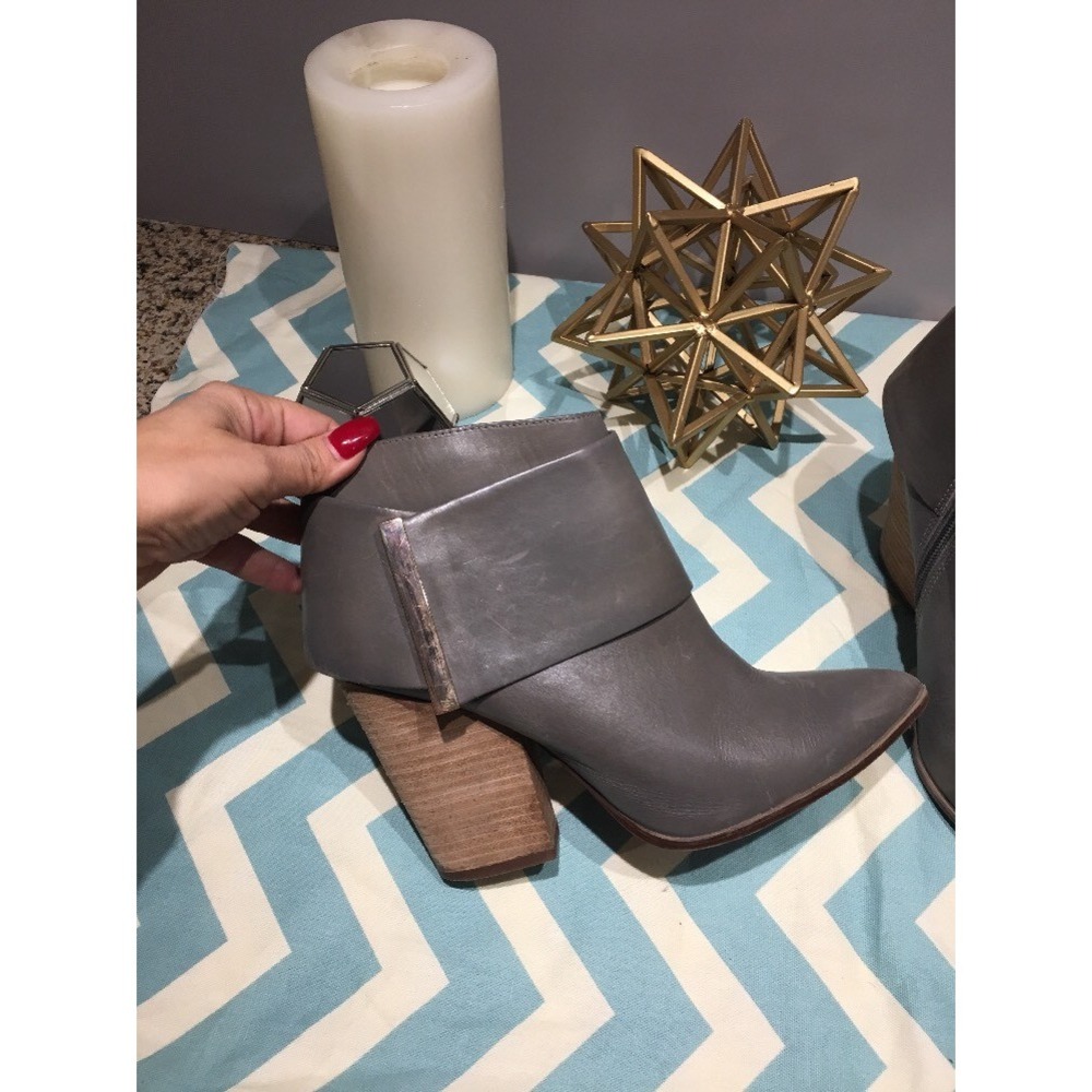 Aldo Cazes Ankle Boot Women 10 Gray Leather Stacked Block Heel Pointed Toe Boot